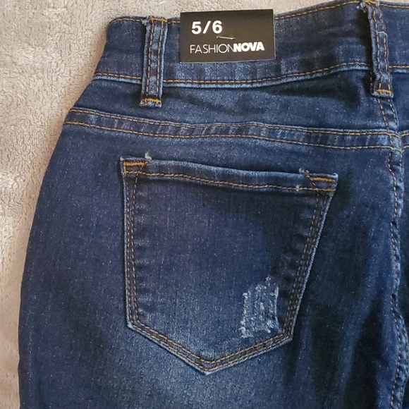Fashion Nova Jeans - Picture 5 of 5